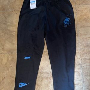 3 Size Mens Medium Nike joggers